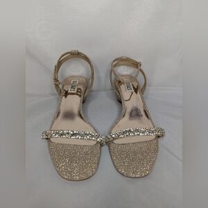 NWOB Badgley Mischka Tarika Chunky Heel Sandals Women's Size 7.5